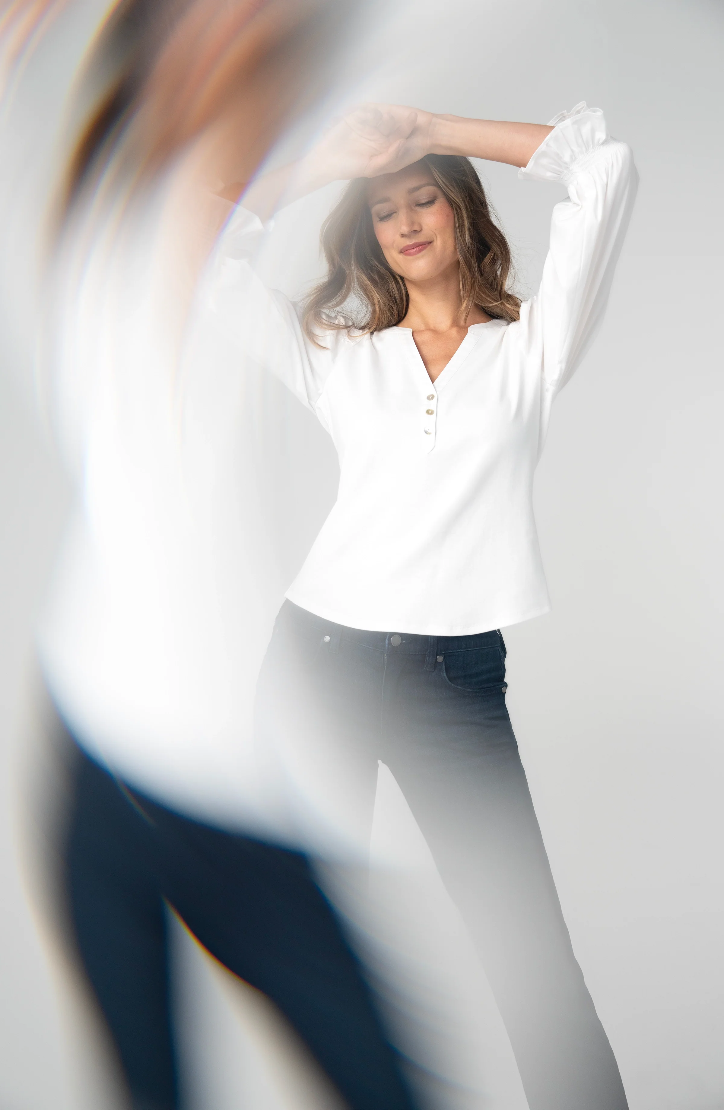 3/4 SLEEVE KNIT-TO-WOVEN TOP W/ SMOCKING - Image 6