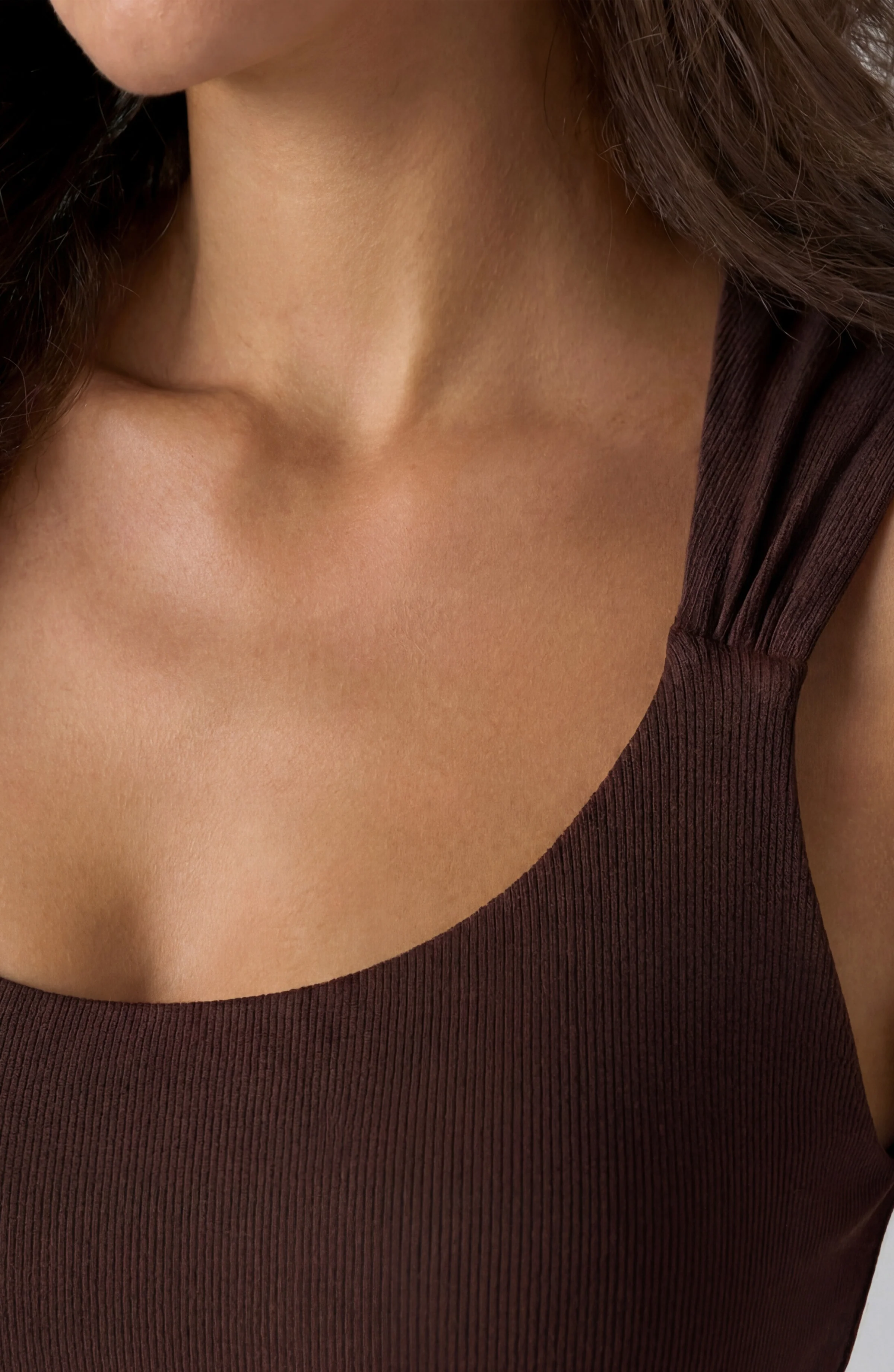 SLEEVELESS BUILT-IN BRA KNIT TOP - Image 3