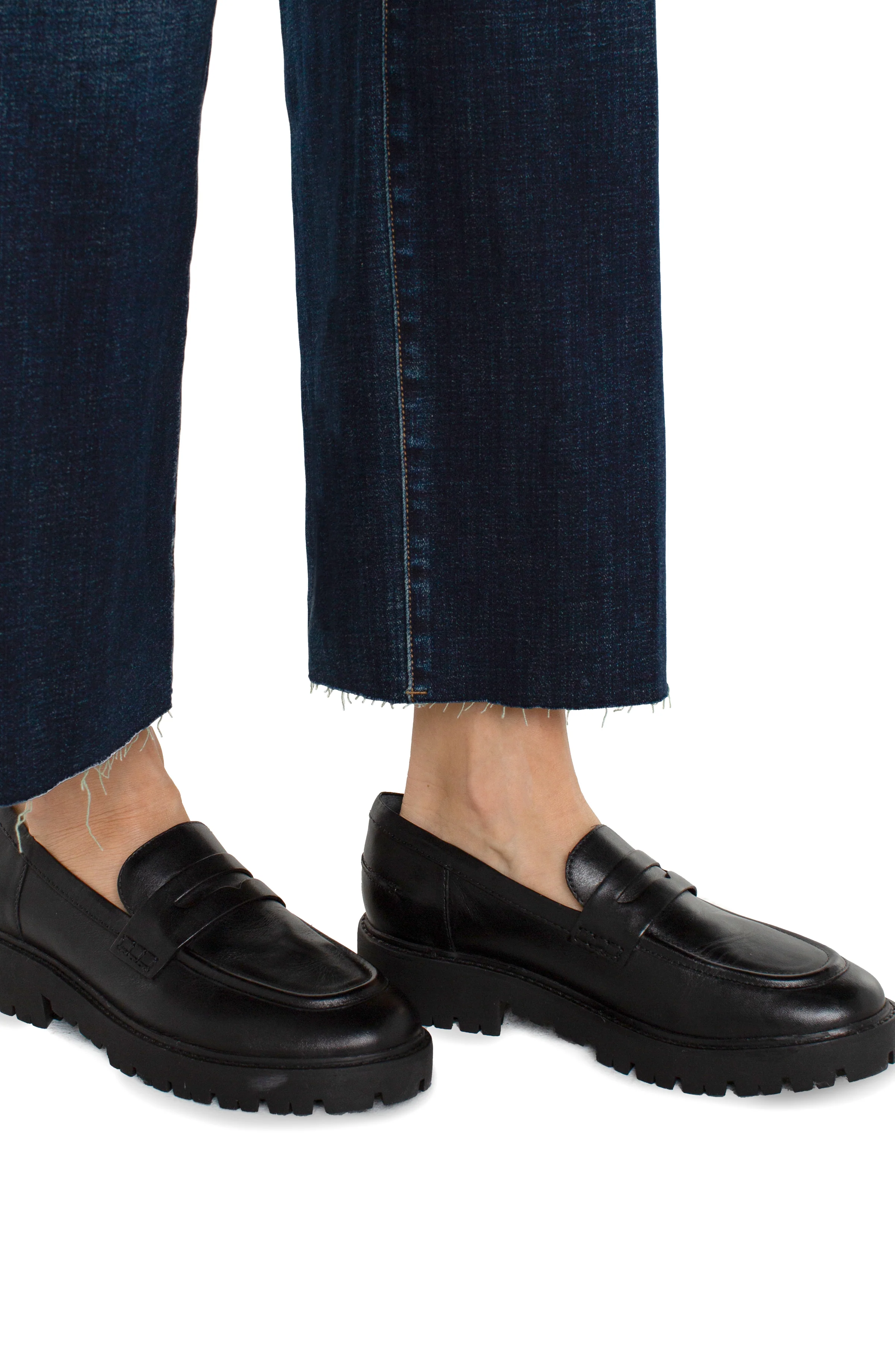 STRIDE HI-RISE WITH CUT HEM - Image 4